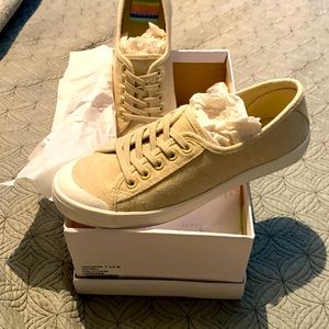 NWT Cotton Sneakers Size 7.5
